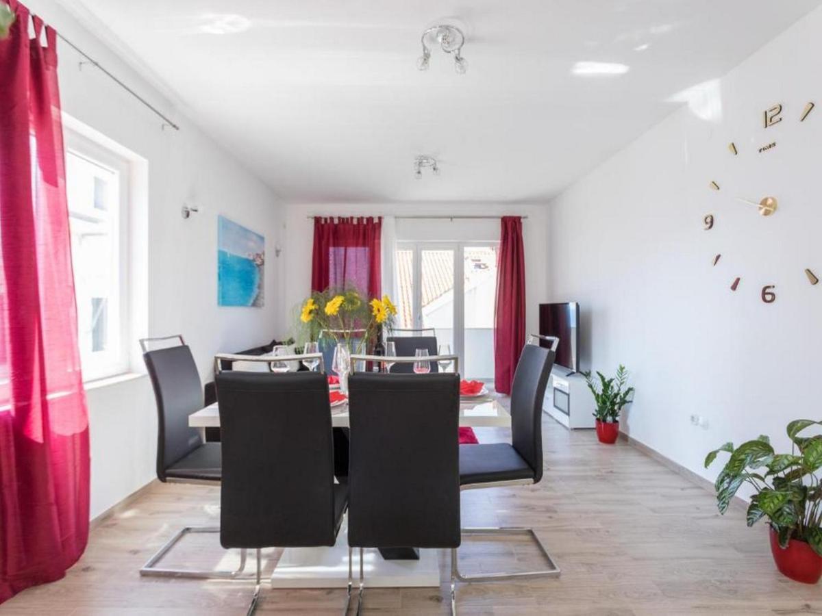 Iv & La Appartement