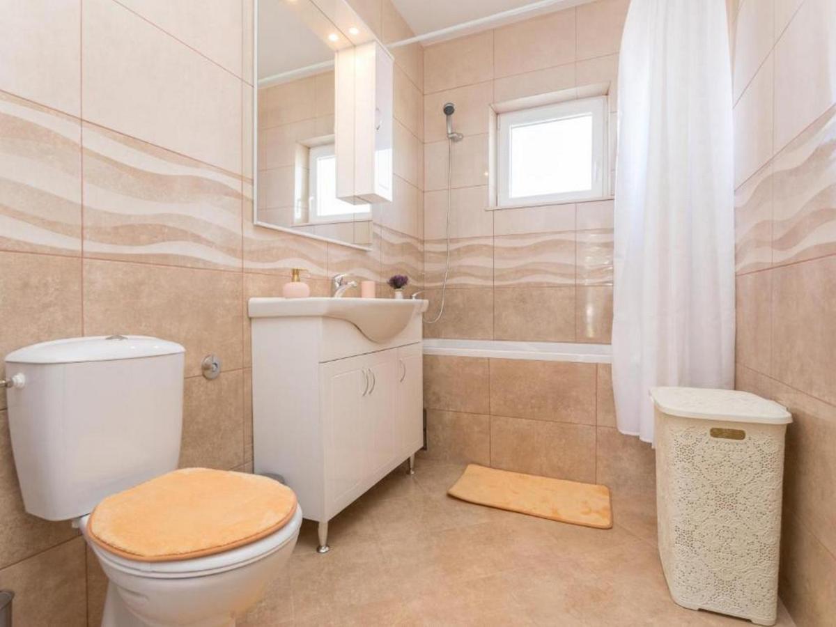 Iv & La Appartement